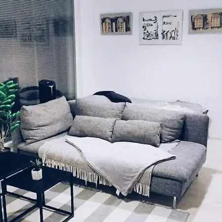 New Pearl Near Airport شقة